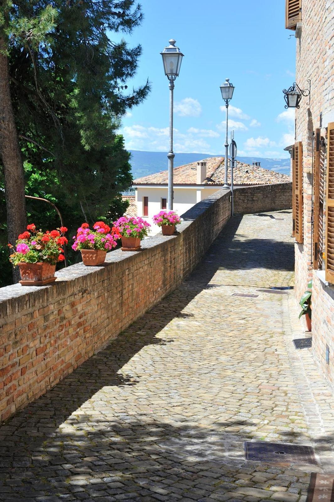 Albergo Diffuso Borgo Montemaggiore Montemaggiore al Metauro Zewnętrze zdjęcie